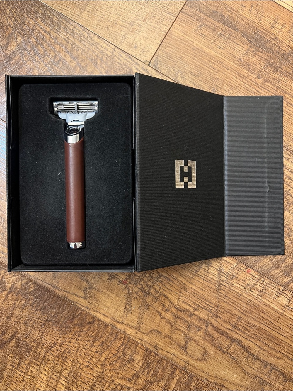 HOMMAGE Santiago Single Razor - Picture 10 of 10